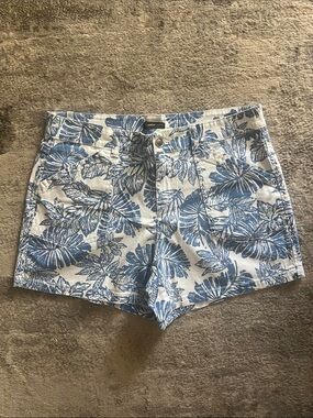 Supplies Women’s Blue Tropical Print Cargo Shorts